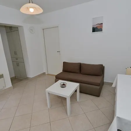 Lemon Apartment